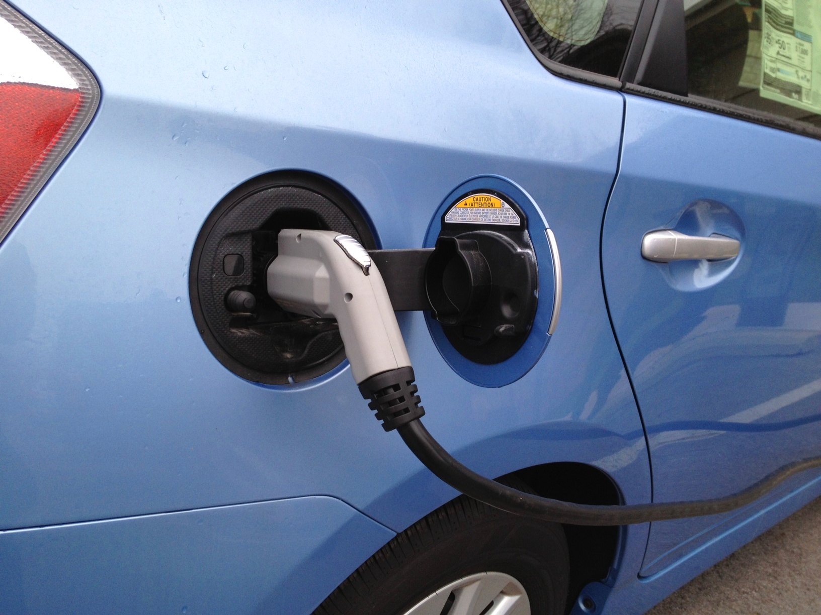 dublin-ohio-usa-electric-vehicle-charging-stations-installed-at
